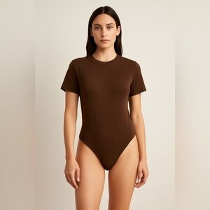 Brown Short Sleeve Bodysuit – Estimated Size M
